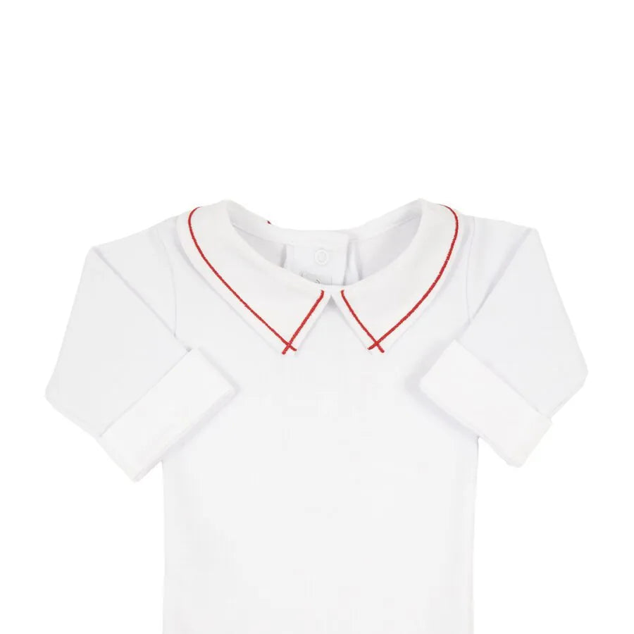 body jorge vermelho em algodão branco, com gola peter pan e viés vermelho contrastante, perfeito para compor looks delicados e cheios de estilo