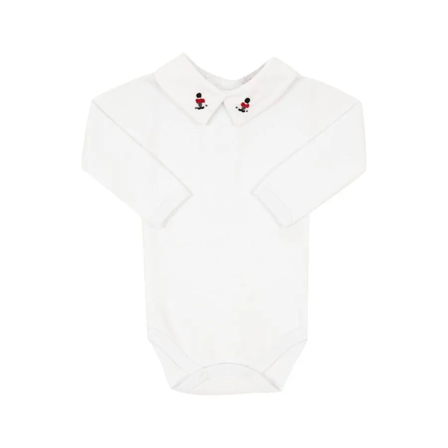 body soldadinho branco liso manga longa em algodão com gola social detalhada com bordado de soldadinhos