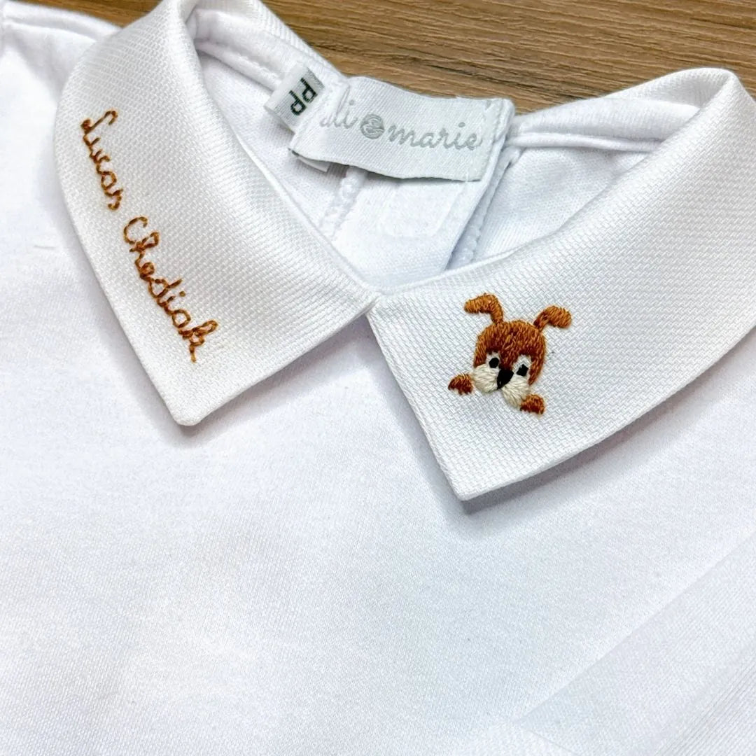 body manga longa branco do kit maternidade dog, com gola bordada com nome 'lucas chediak' e cachorrinho