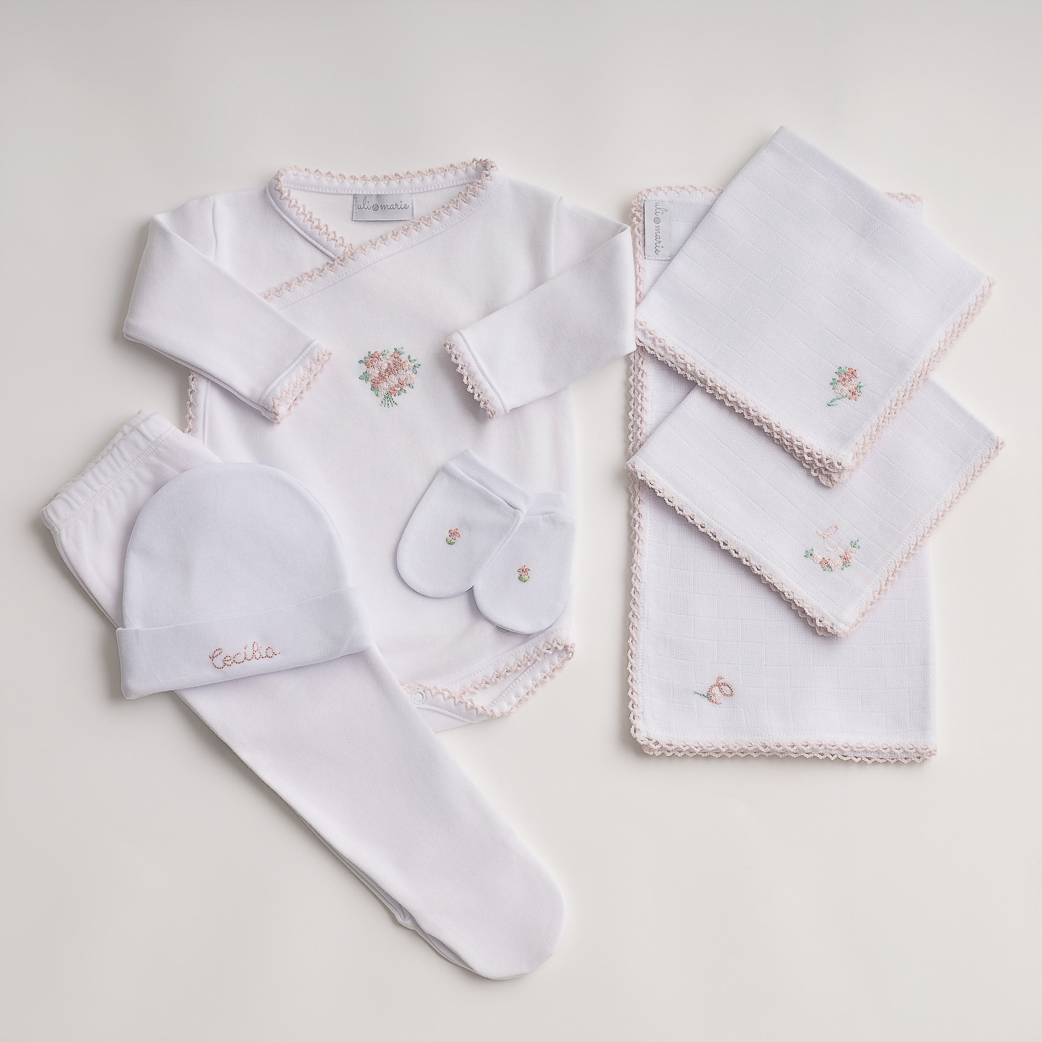 Kit Boas Vindas feito à mão rosa bebê - 7 peças - Algodão Egípcio