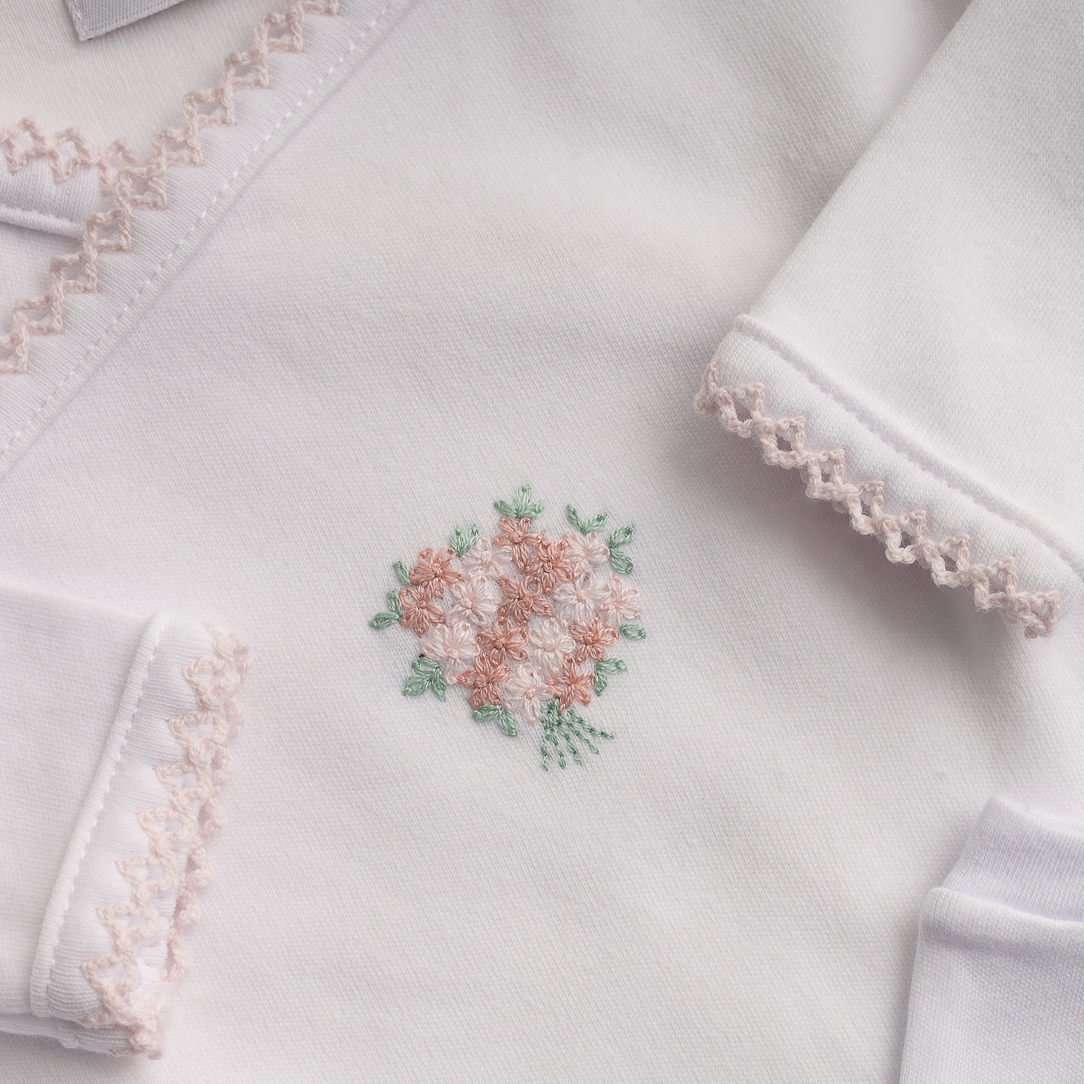 Kit Boas Vindas feito à mão rosa bebê - 7 peças - Algodão Egípcio