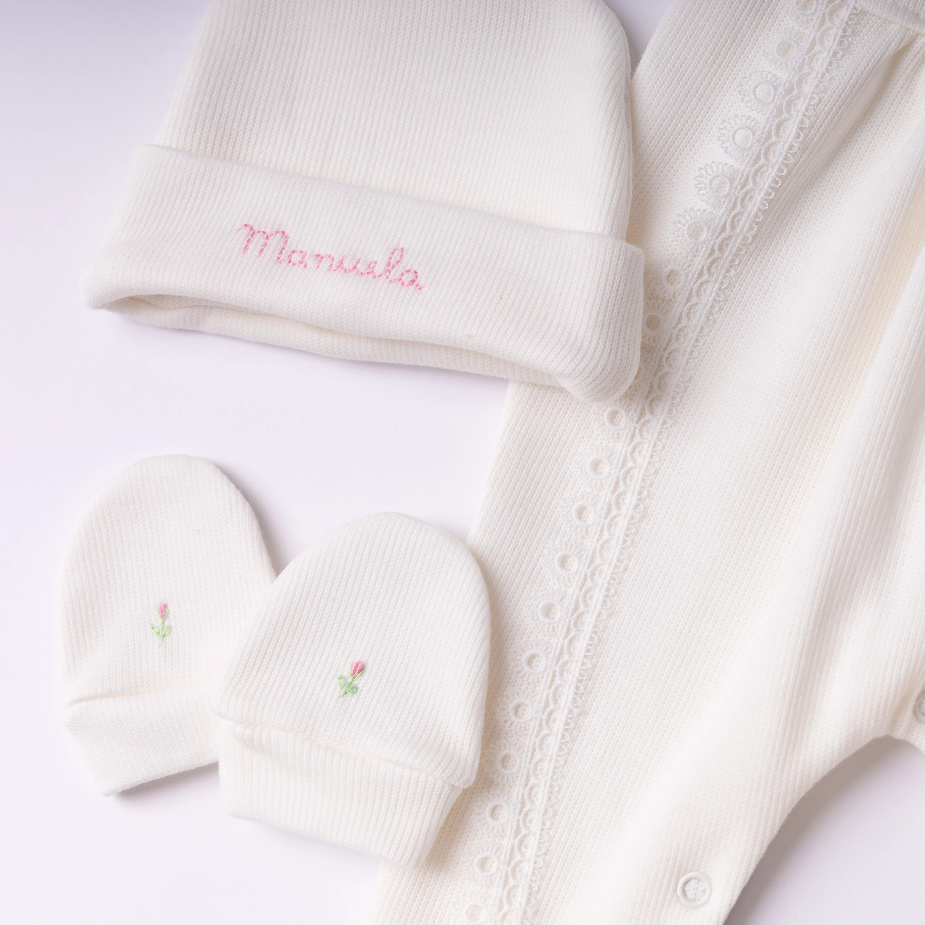 Saída Maternidade Cecília Personalizado off-white - 4 peças