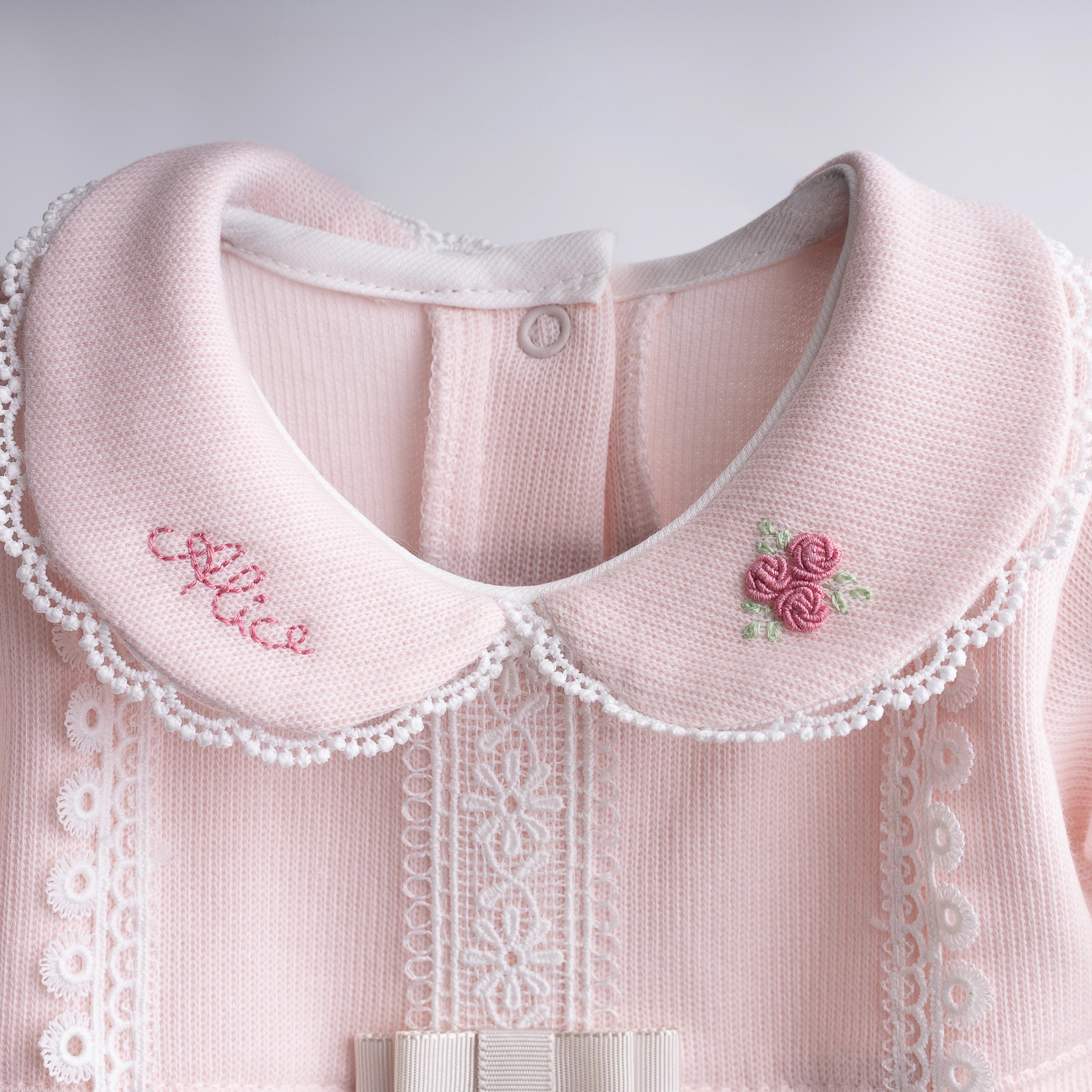 Saída Maternidade Cecília Personalizada Rosa Bebê - 2 peças