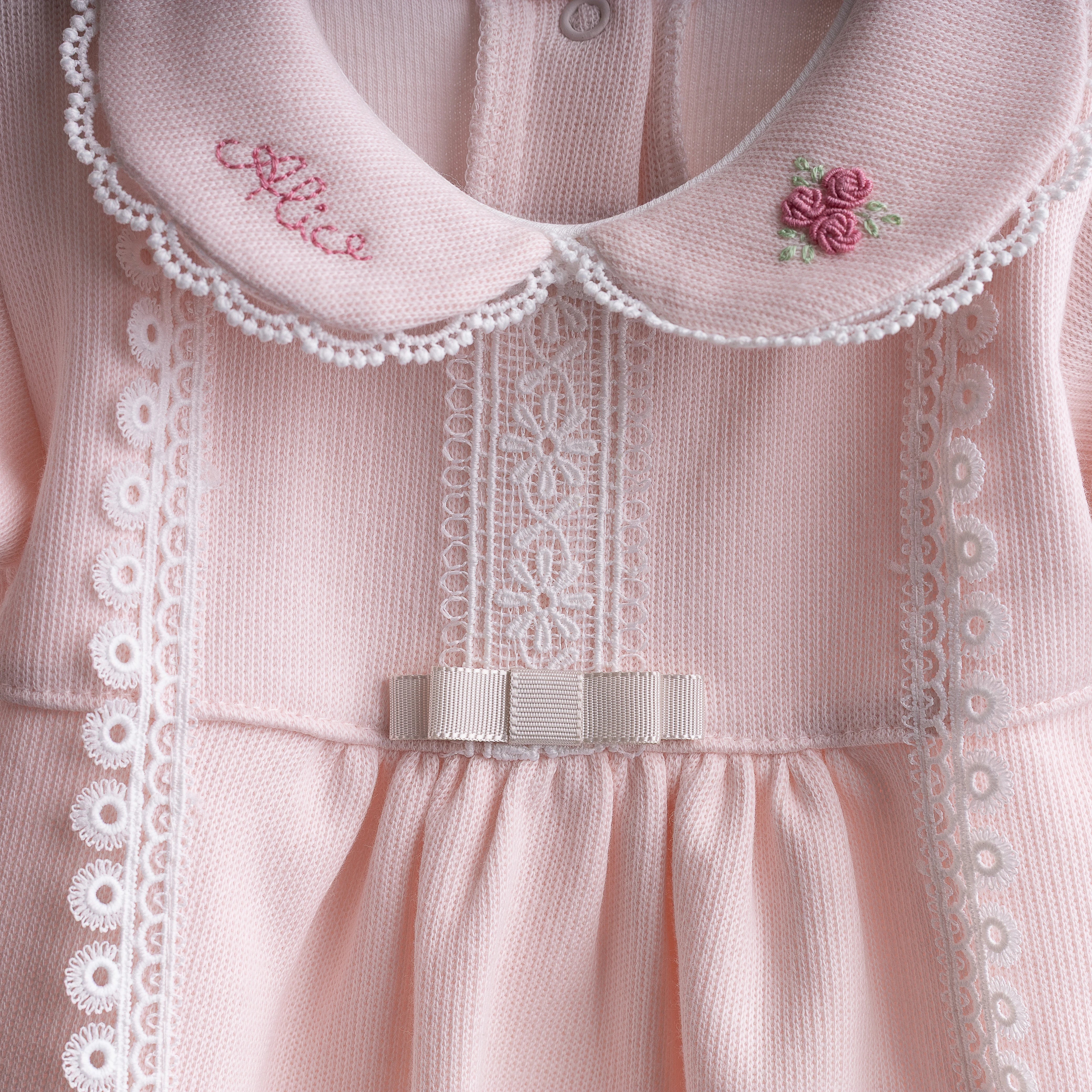 Saída Maternidade Cecília Personalizada Rosa Bebê - 2 peças