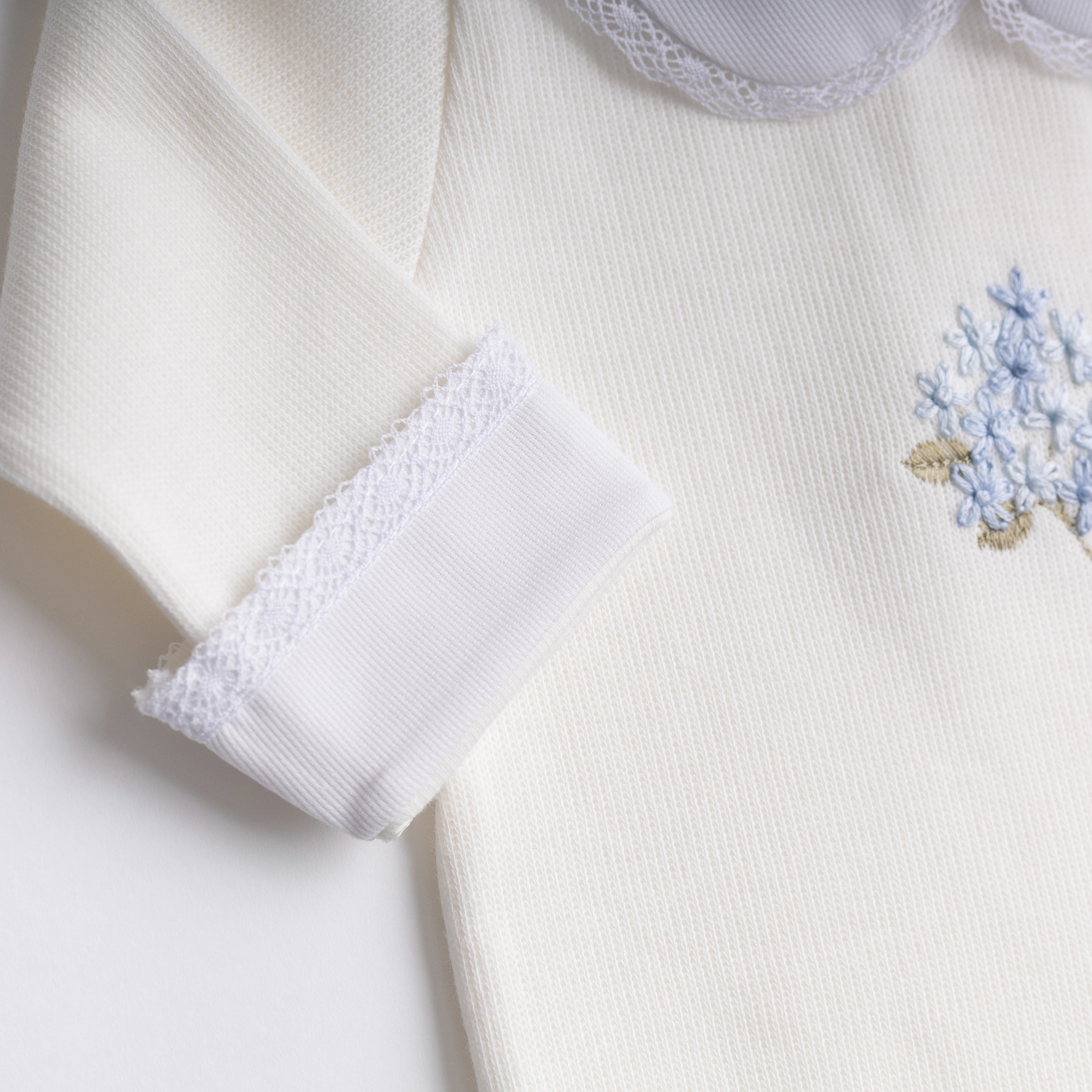 Saída Maternidade Hortênsia Off-white - 4 peças