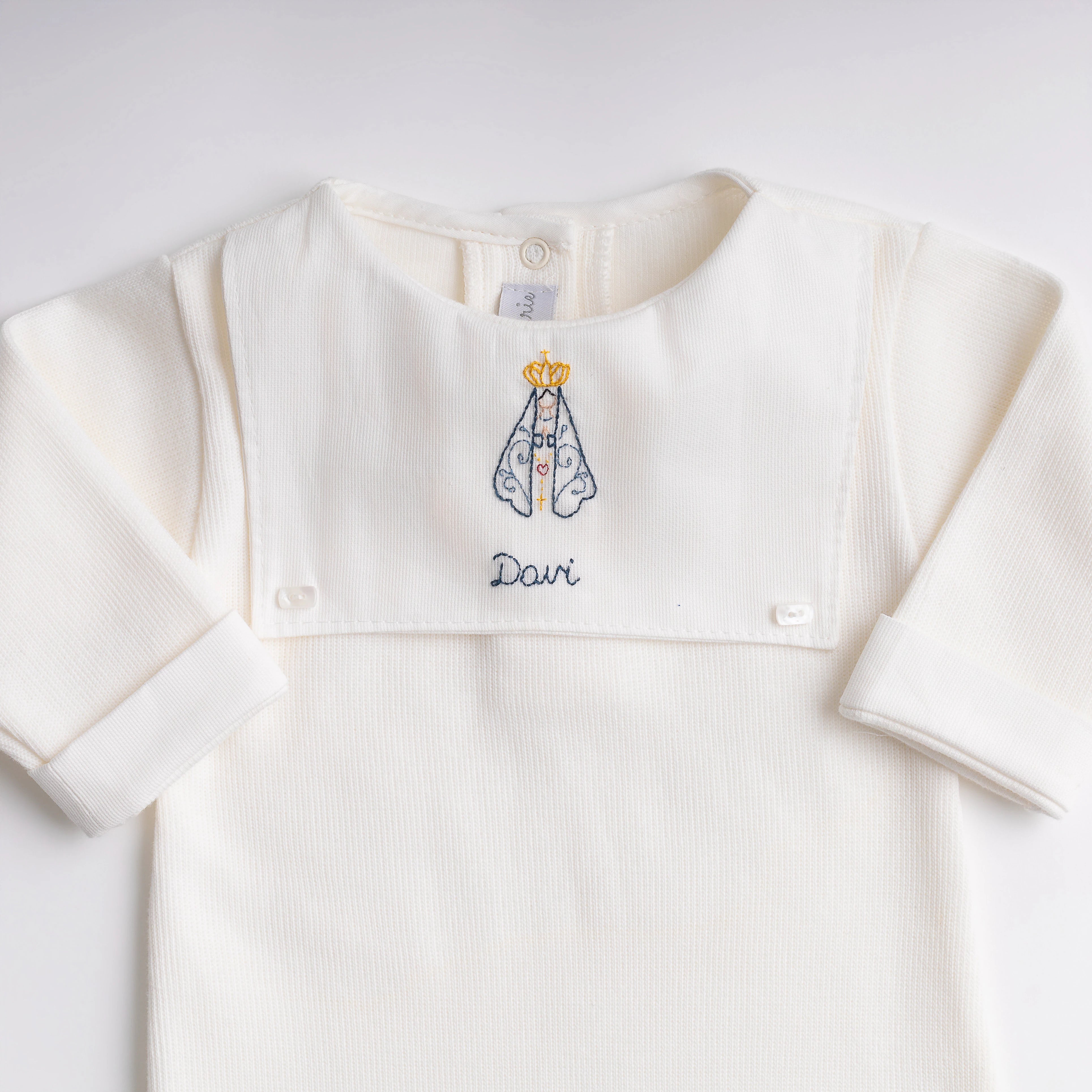Macacão Nossa Senhora Aparecida Unissex off white - 1 peça