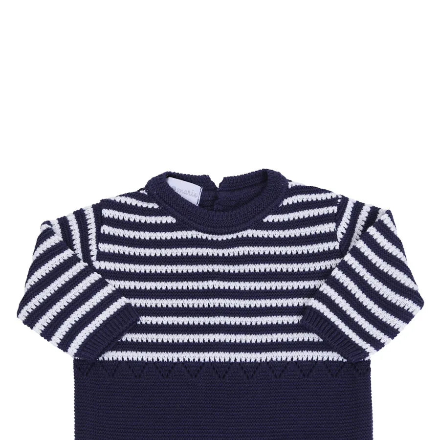 macacão diego azul marinho em tricô com parte superior listrada em azul e branco e parte inferior lisa
