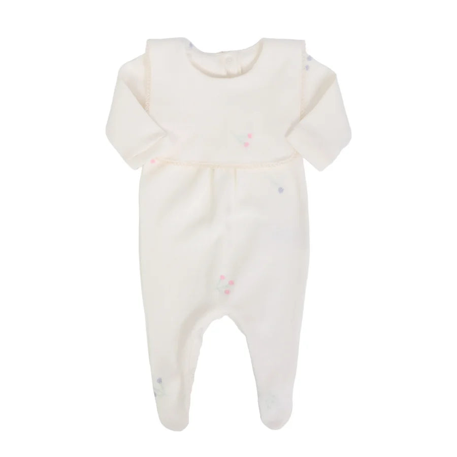 macacão primavera off-white inteiro com pala fixa e detalhes florais bordados em tons suaves de rosa e lilás 