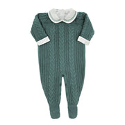 macacão sorrento verde relva em tricô com ponto trançado vertical e abotoamento com botões laterais e frontais