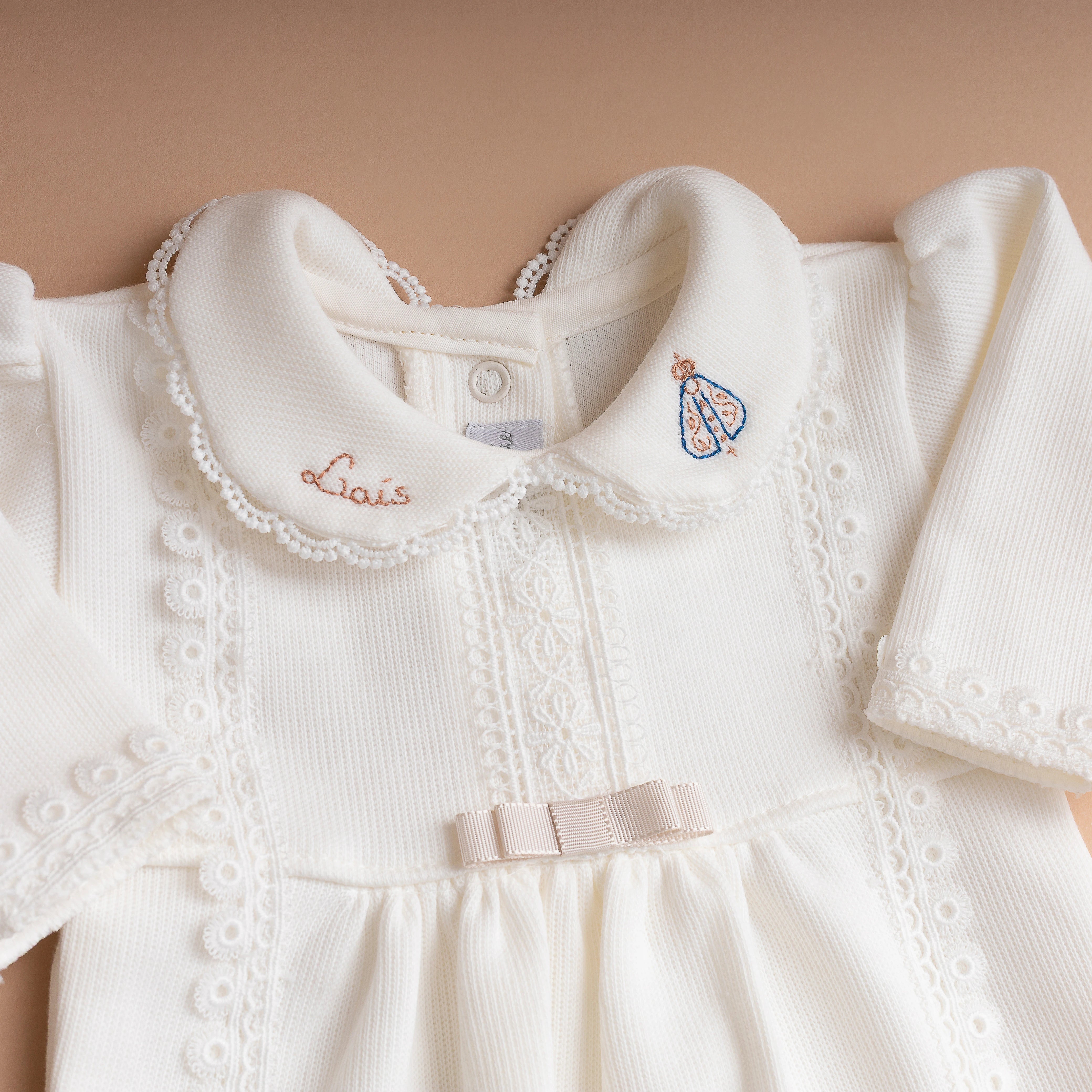 Macacão Nossa Senhora Aparecida Personalizado off-white - 1 peça