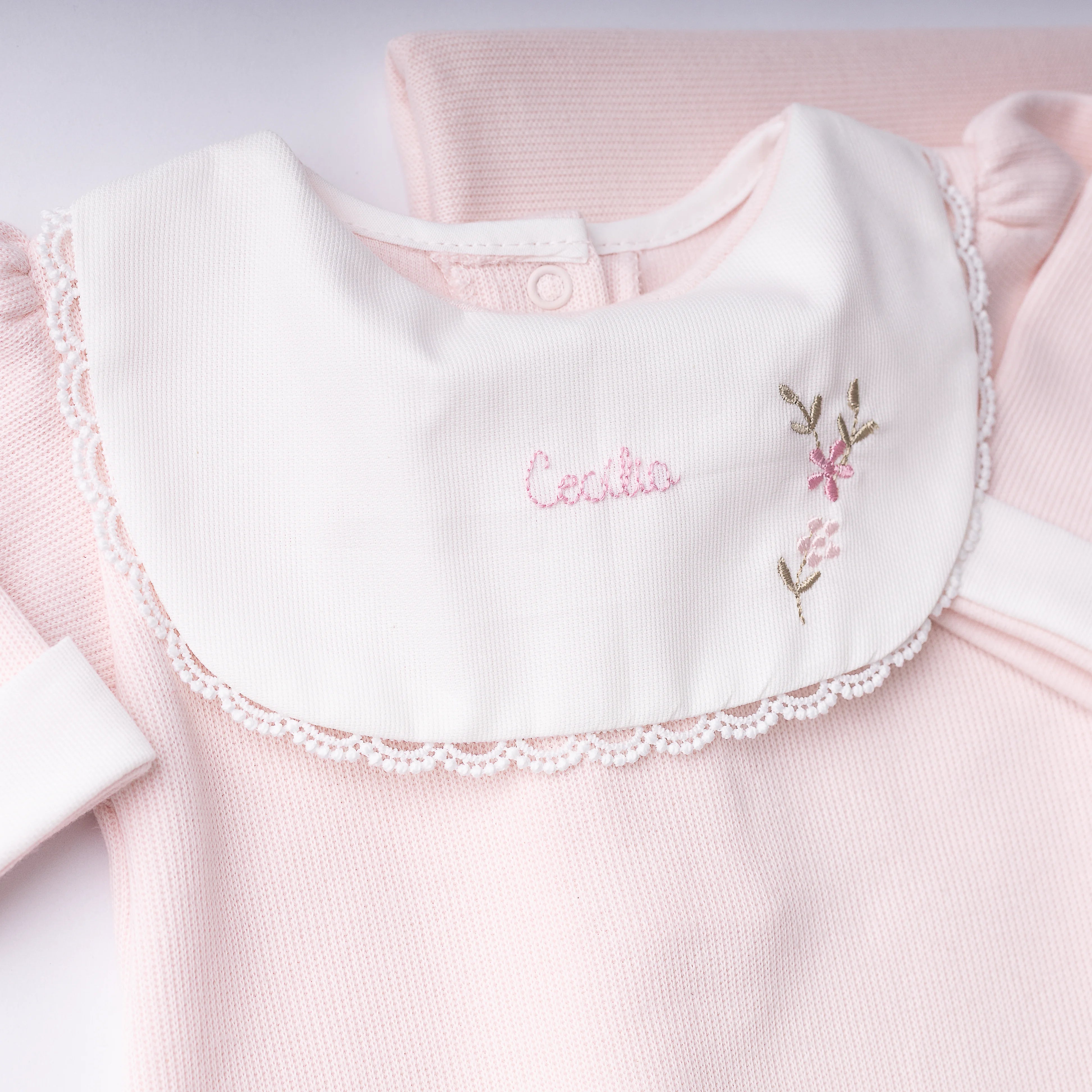 Saída Maternidade Carol personalizada rosa bebê - 2 peças