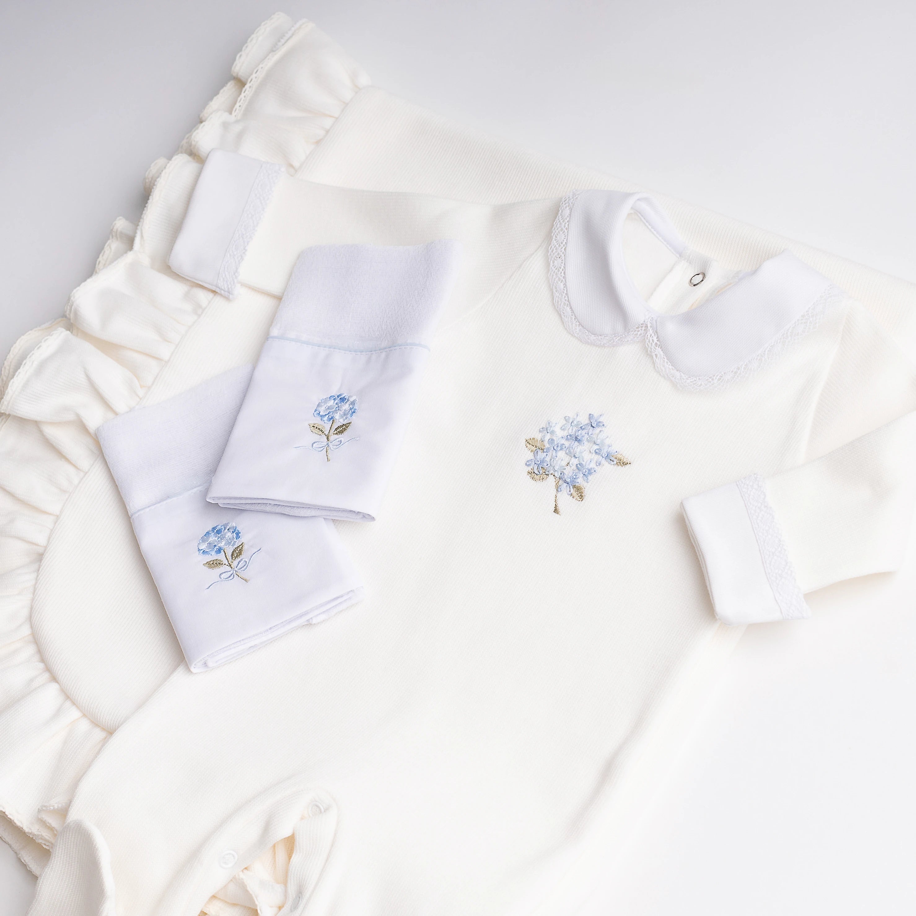 Saída Maternidade Hortênsia Off-white - 4 peças