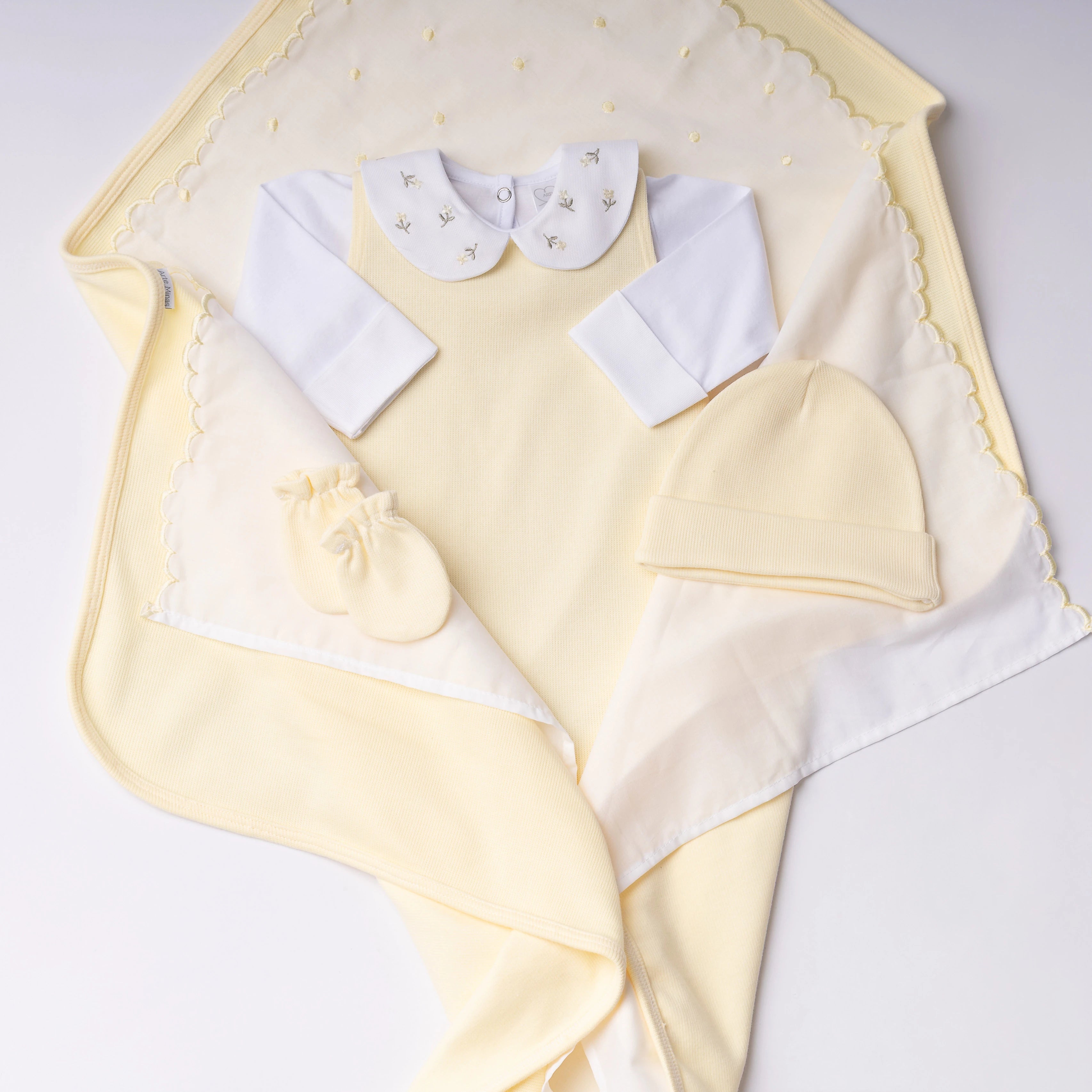 Saída Maternidade Siena amarelo bebê - 6 peças