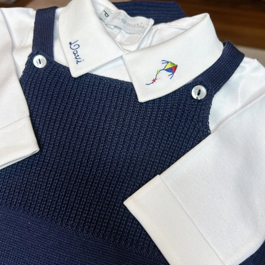 saída maternidade bambu azul marinho, jardineira de tricot com pés e manta com detalhe canelado