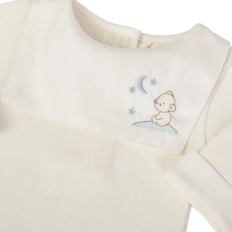 saída maternidade bons sonhos off-white com macacão e manta de tricot, pala bordada com ursinho e lua