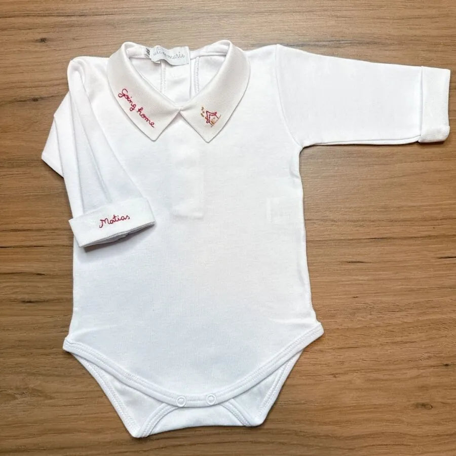 saída maternidade going home, jardineira de tricot vermelha e body branco com gola personalizada matias