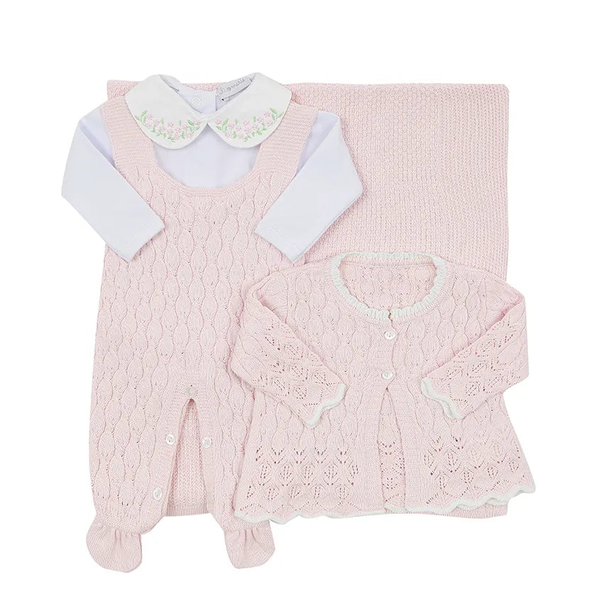 saída maternidade julieta rosa bebê com macacão, casaquinho rendado, manta de tricot e body gola bordada