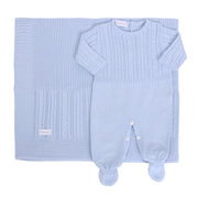 saída maternidade lisboa azul bebê, macacão de tricot com manga longa e gola redonda sobre manta