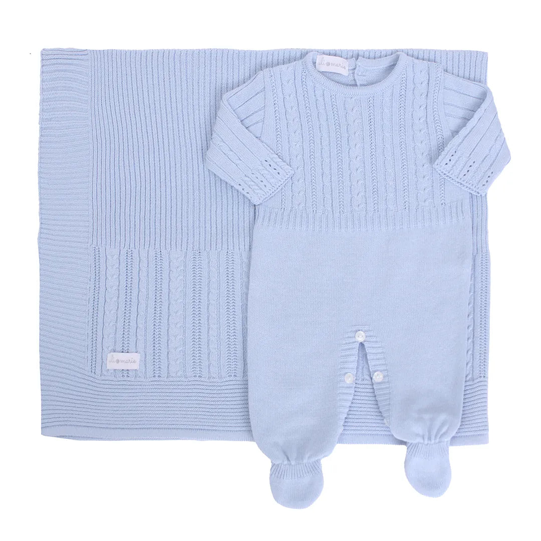 saída maternidade lisboa azul bebê, macacão de tricot com manga longa e gola redonda sobre manta