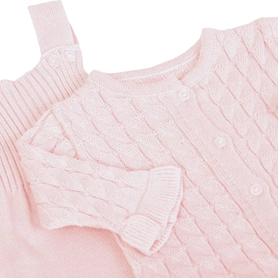 saída maternidade manu rosa bebê com macacão e manta de tricot, detalhes em ponto trançado delicado