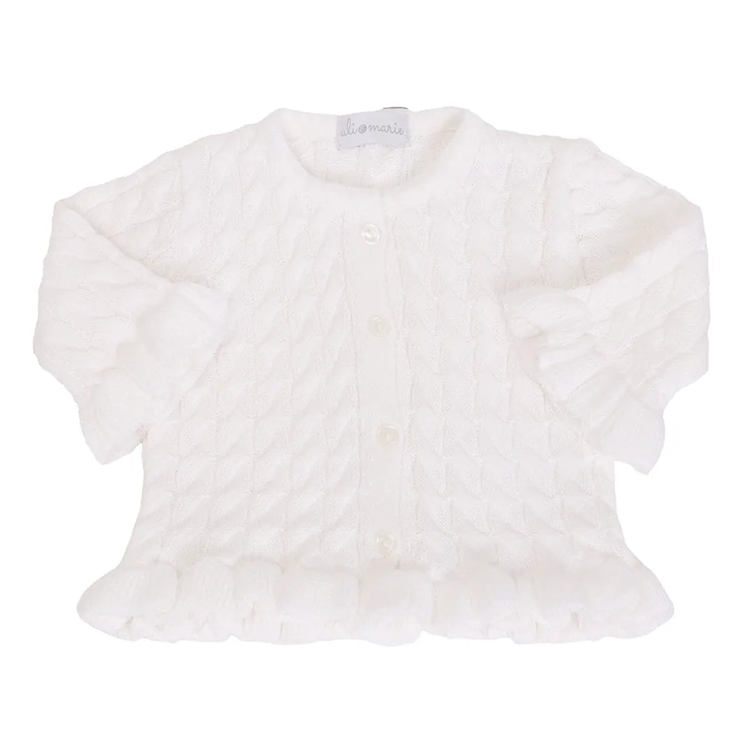 saída maternidade manu branca com macacão de tricot e manta combinando, textura em ponto losango 