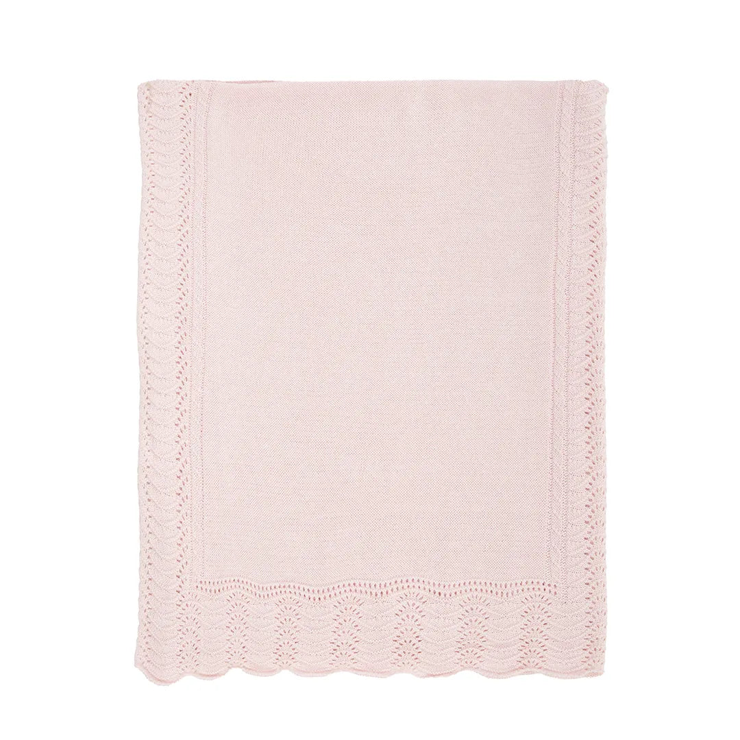 manta de tricô rosa bebê com borda rendada, parte da saída maternidade