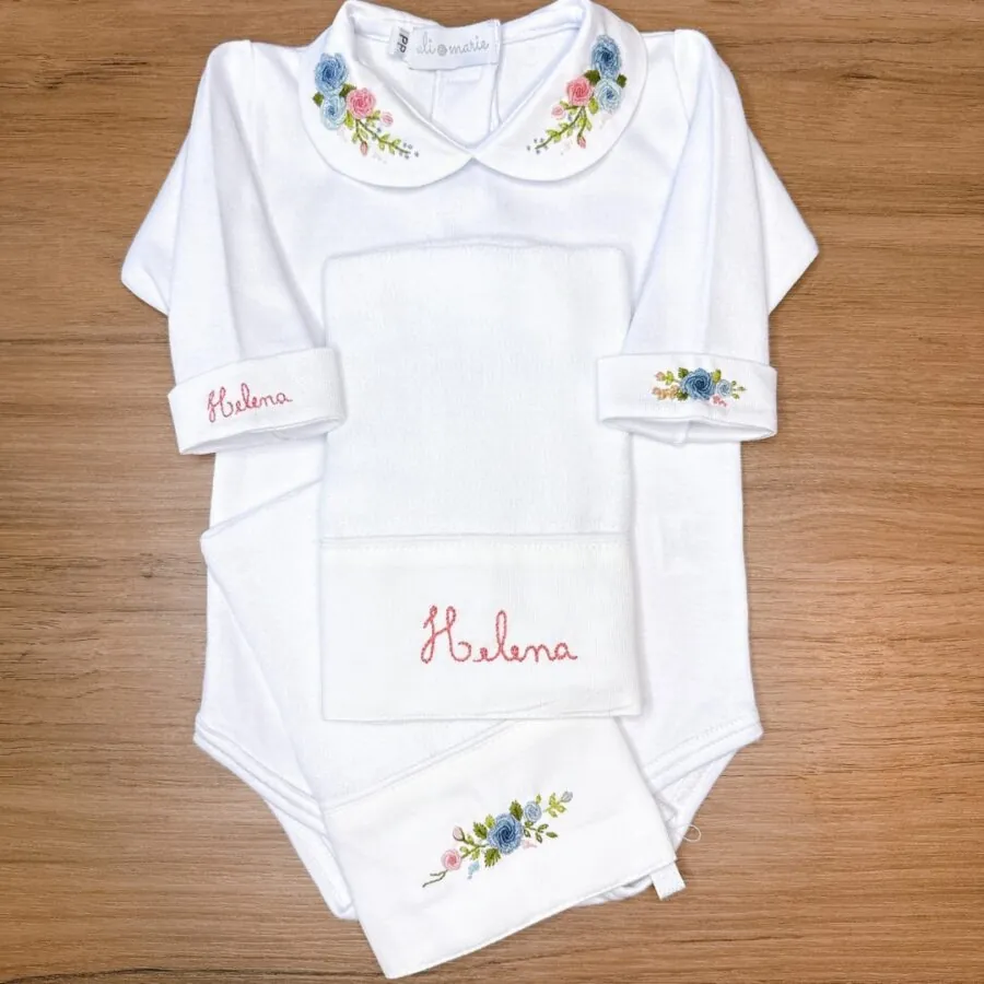 BODY-AMOR-PERFEITO-AZUL-BEBE-MENINA-BORDADO-MANUAL3