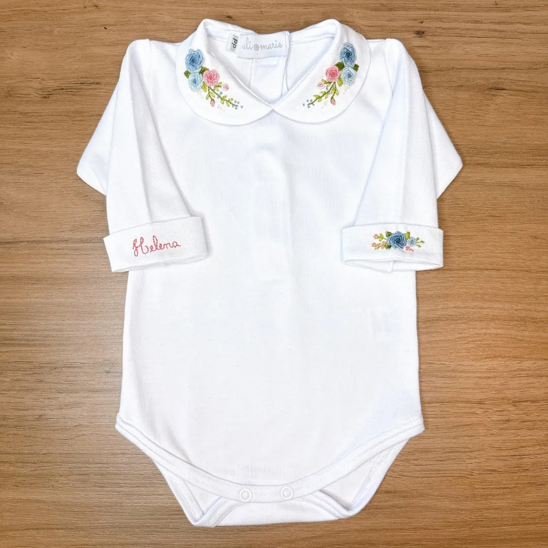 BODY-AMOR-PERFEITO-AZUL-BEBE-MENINA-BORDADO-MANUAL1